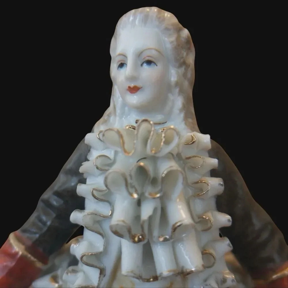 Antique Meissen Porcelain Figurine Of Court Gentleman In Rococo Attire 8